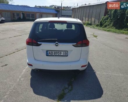 Белый Опель Zafira Tourer, объемом двигателя 2 л и пробегом 215 тыс. км за 9500 $, фото 14 на Automoto.ua
