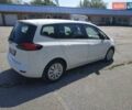 Белый Опель Zafira Tourer, объемом двигателя 2 л и пробегом 215 тыс. км за 9500 $, фото 6 на Automoto.ua