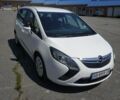 Белый Опель Zafira Tourer, объемом двигателя 2 л и пробегом 215 тыс. км за 9500 $, фото 1 на Automoto.ua
