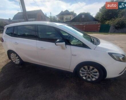 Белый Опель Zafira Tourer, объемом двигателя 1.6 л и пробегом 213 тыс. км за 10799 $, фото 32 на Automoto.ua