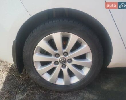 Белый Опель Zafira Tourer, объемом двигателя 1.6 л и пробегом 213 тыс. км за 10799 $, фото 26 на Automoto.ua