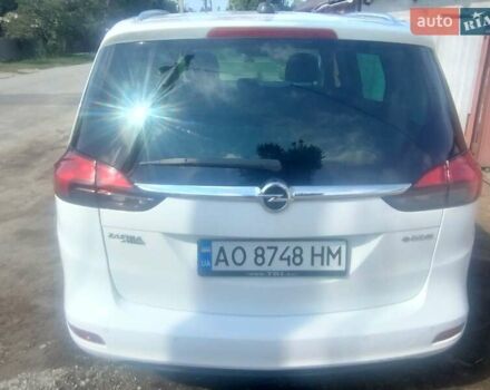 Белый Опель Zafira Tourer, объемом двигателя 1.6 л и пробегом 213 тыс. км за 10799 $, фото 31 на Automoto.ua