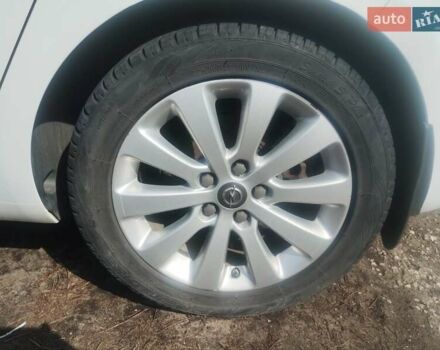 Белый Опель Zafira Tourer, объемом двигателя 1.6 л и пробегом 213 тыс. км за 10799 $, фото 29 на Automoto.ua