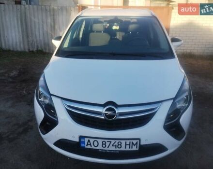 Белый Опель Zafira Tourer, объемом двигателя 1.6 л и пробегом 213 тыс. км за 10799 $, фото 3 на Automoto.ua