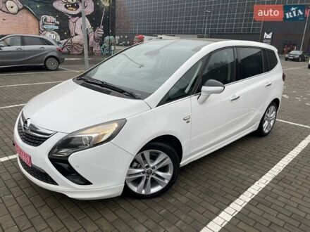 Білий Опель Zafira Tourer, об'ємом двигуна 2 л та пробігом 187 тис. км за 9450 $, фото 1 на Automoto.ua
