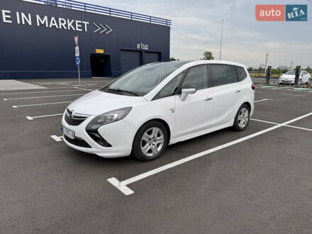 Опель Zafira Tourer 2013 в Чернигове на Automoto.ua Белый Опель Zafira Tourer, объемом двигателя 1.96 л и пробегом 197 тыс. км за 11000 $, фото 1 на Automoto.ua