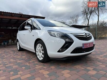 Опель Zafira Tourer 2014 в Житомире на Automoto.ua Белый Опель Zafira Tourer, объемом двигателя 0 л и пробегом 263 тыс. км за 9399 $, фото 1 на Automoto.ua