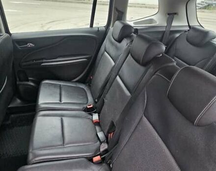 Бежевый Опель Zafira Tourer, объемом двигателя 2 л и пробегом 280 тыс. км за 12500 $, фото 24 на Automoto.ua