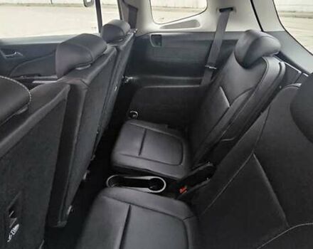 Бежевый Опель Zafira Tourer, объемом двигателя 2 л и пробегом 280 тыс. км за 12500 $, фото 23 на Automoto.ua