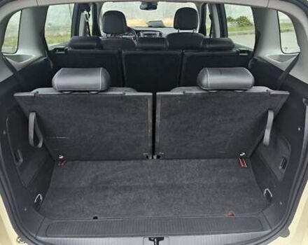 Бежевый Опель Zafira Tourer, объемом двигателя 2 л и пробегом 280 тыс. км за 12500 $, фото 27 на Automoto.ua