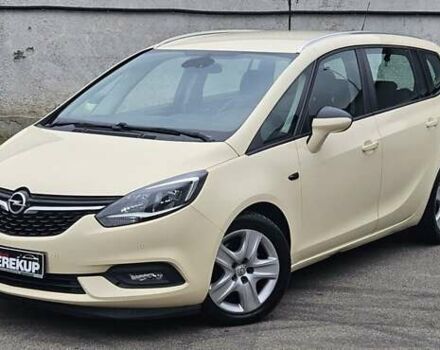 Бежевый Опель Zafira Tourer, объемом двигателя 2 л и пробегом 280 тыс. км за 12500 $, фото 2 на Automoto.ua