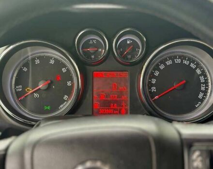 Бежевый Опель Zafira Tourer, объемом двигателя 2 л и пробегом 310 тыс. км за 7400 $, фото 9 на Automoto.ua