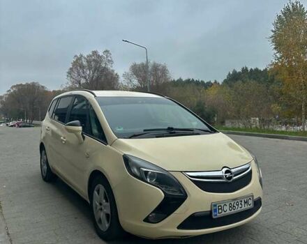 Бежевый Опель Zafira Tourer, объемом двигателя 2 л и пробегом 310 тыс. км за 7400 $, фото 1 на Automoto.ua