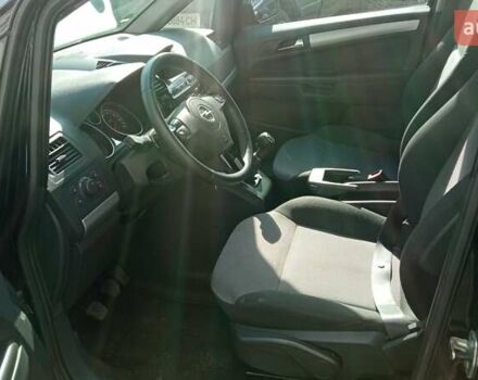 Опель Zafira Tourer 2011 в Луцке на Automoto.ua Черный Опель Zafira Tourer, объемом двигателя 0 л и пробегом 167 тыс. км за 7300 $, фото 5 на Automoto.ua