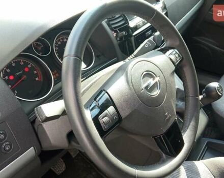 Опель Zafira Tourer 2011 в Луцке на Automoto.ua Черный Опель Zafira Tourer, объемом двигателя 0 л и пробегом 167 тыс. км за 7300 $, фото 3 на Automoto.ua