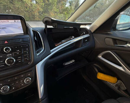 Чорний Опель Zafira Tourer, об'ємом двигуна 1.6 л та пробігом 213 тис. км за 9500 $, фото 31 на Automoto.ua