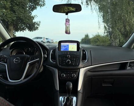 Черный Опель Zafira Tourer, объемом двигателя 1.96 л и пробегом 273 тыс. км за 9450 $, фото 10 на Automoto.ua
