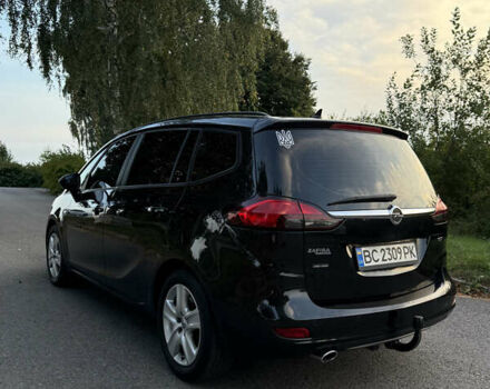 Черный Опель Zafira Tourer, объемом двигателя 1.96 л и пробегом 273 тыс. км за 9450 $, фото 4 на Automoto.ua
