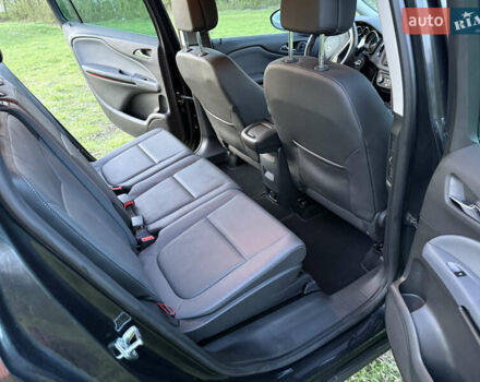 Черный Опель Zafira Tourer, объемом двигателя 0 л и пробегом 220 тыс. км за 9500 $, фото 11 на Automoto.ua