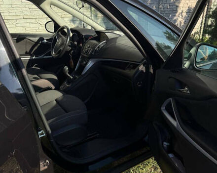 Чорний Опель Zafira Tourer, об'ємом двигуна 1.6 л та пробігом 213 тис. км за 9500 $, фото 18 на Automoto.ua