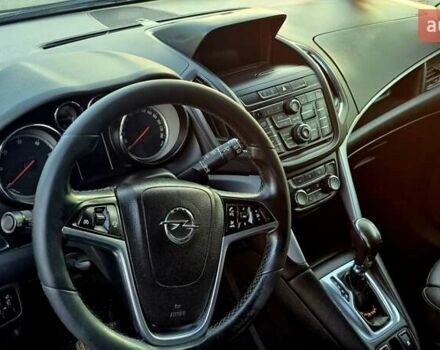 Черный Опель Zafira Tourer, объемом двигателя 2 л и пробегом 275 тыс. км за 9500 $, фото 23 на Automoto.ua