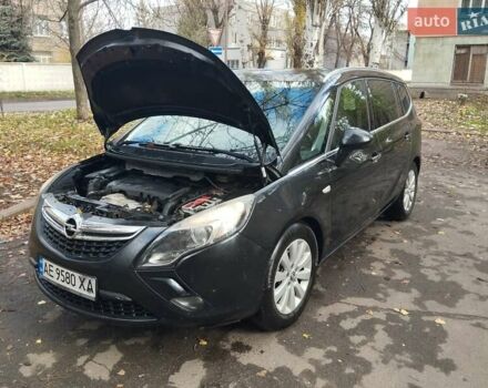 Черный Опель Zafira Tourer, объемом двигателя 2 л и пробегом 293 тыс. км за 9500 $, фото 1 на Automoto.ua