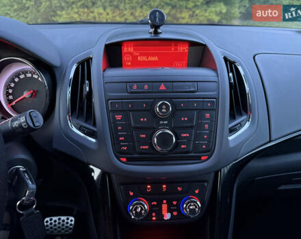 Черный Опель Zafira Tourer, объемом двигателя 0 л и пробегом 220 тыс. км за 9500 $, фото 20 на Automoto.ua