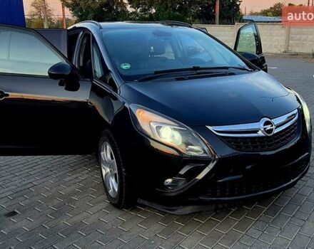 Черный Опель Zafira Tourer, объемом двигателя 2 л и пробегом 275 тыс. км за 9500 $, фото 7 на Automoto.ua