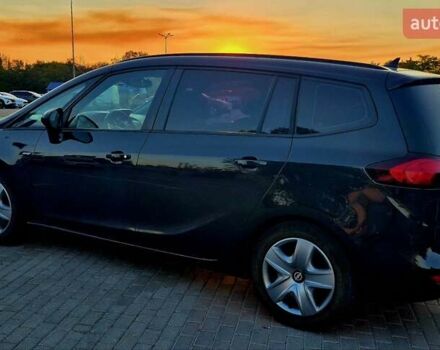 Черный Опель Zafira Tourer, объемом двигателя 2 л и пробегом 275 тыс. км за 9500 $, фото 5 на Automoto.ua