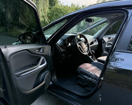 Черный Опель Zafira Tourer, объемом двигателя 1.96 л и пробегом 273 тыс. км за 9450 $, фото 14 на Automoto.ua