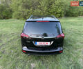 Черный Опель Zafira Tourer, объемом двигателя 0 л и пробегом 220 тыс. км за 9500 $, фото 5 на Automoto.ua