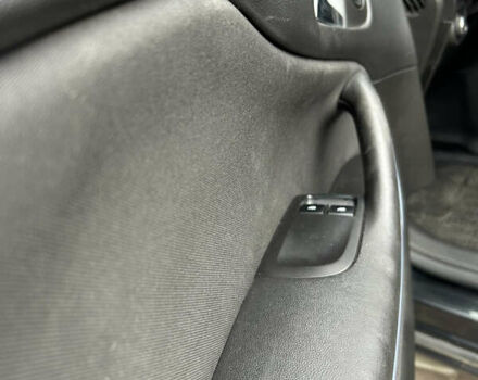 Черный Опель Zafira Tourer, объемом двигателя 2 л и пробегом 235 тыс. км за 9700 $, фото 8 на Automoto.ua