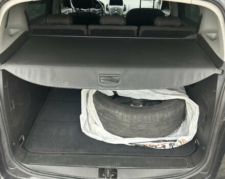 Черный Опель Zafira Tourer, объемом двигателя 2 л и пробегом 235 тыс. км за 9700 $, фото 4 на Automoto.ua