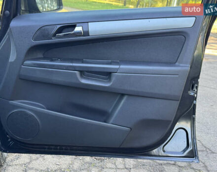 Опель Zafira Tourer 2013 у Рівному на Automoto.ua Чорний Опель Zafira Tourer, об'ємом двигуна 1.69 л та пробігом 262 тис. км за 5999 $, фото 26 на Automoto.ua