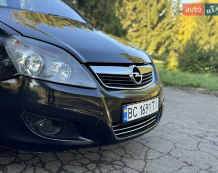 Опель Zafira Tourer 2013 у Рівному на Automoto.ua Чорний Опель Zafira Tourer, об'ємом двигуна 1.69 л та пробігом 262 тис. км за 5999 $, фото 7 на Automoto.ua