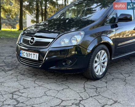 Опель Zafira Tourer 2013 у Рівному на Automoto.ua Чорний Опель Zafira Tourer, об'ємом двигуна 1.69 л та пробігом 262 тис. км за 5999 $, фото 16 на Automoto.ua