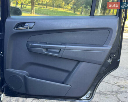 Опель Zafira Tourer 2013 у Рівному на Automoto.ua Чорний Опель Zafira Tourer, об'ємом двигуна 1.69 л та пробігом 262 тис. км за 5999 $, фото 30 на Automoto.ua