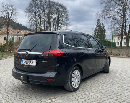 Черный Опель Zafira Tourer, объемом двигателя 2 л и пробегом 270 тыс. км за 8799 $, фото 2 на Automoto.ua