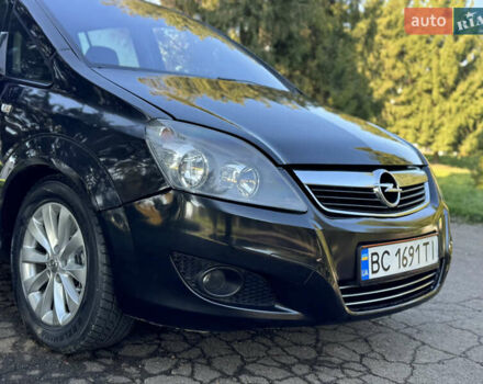 Опель Zafira Tourer 2013 у Рівному на Automoto.ua Чорний Опель Zafira Tourer, об'ємом двигуна 1.69 л та пробігом 262 тис. км за 5999 $, фото 6 на Automoto.ua