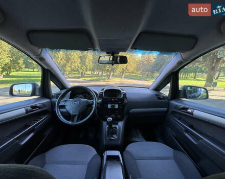 Опель Zafira Tourer 2013 у Рівному на Automoto.ua Чорний Опель Zafira Tourer, об'ємом двигуна 1.69 л та пробігом 262 тис. км за 5999 $, фото 50 на Automoto.ua