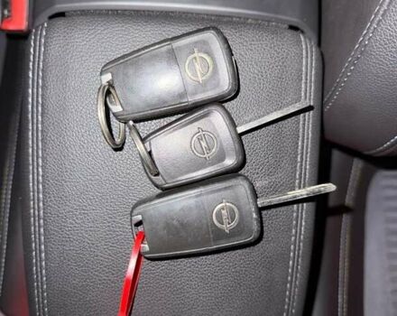 Чорний Опель Zafira Tourer, об'ємом двигуна 1.6 л та пробігом 192 тис. км за 12900 $, фото 1 на Automoto.ua