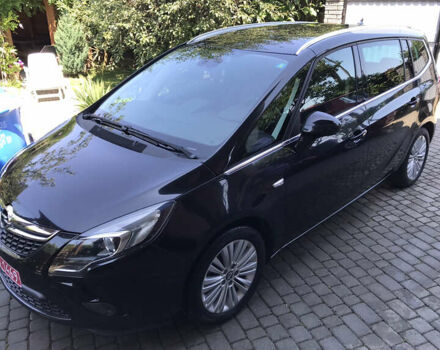 Черный Опель Zafira Tourer, объемом двигателя 1.6 л и пробегом 216 тыс. км за 11400 $, фото 5 на Automoto.ua