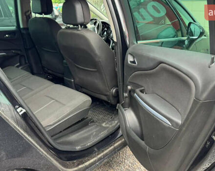 Чорний Опель Zafira Tourer, об'ємом двигуна 1.6 л та пробігом 125 тис. км за 10399 $, фото 7 на Automoto.ua