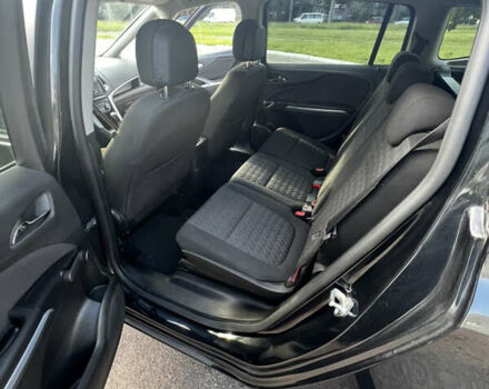 Черный Опель Zafira Tourer, объемом двигателя 2 л и пробегом 227 тыс. км за 8900 $, фото 14 на Automoto.ua