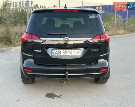 Черный Опель Zafira Tourer, объемом двигателя 1.6 л и пробегом 204 тыс. км за 11200 $, фото 4 на Automoto.ua