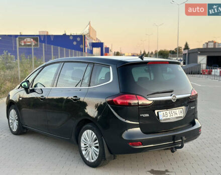 Черный Опель Zafira Tourer, объемом двигателя 1.6 л и пробегом 204 тыс. км за 11200 $, фото 5 на Automoto.ua