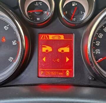 Черный Опель Zafira Tourer, объемом двигателя 1.96 л и пробегом 260 тыс. км за 10700 $, фото 20 на Automoto.ua