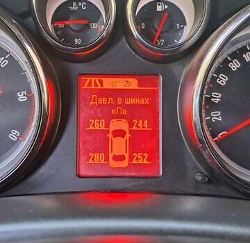 Черный Опель Zafira Tourer, объемом двигателя 1.96 л и пробегом 260 тыс. км за 10700 $, фото 17 на Automoto.ua