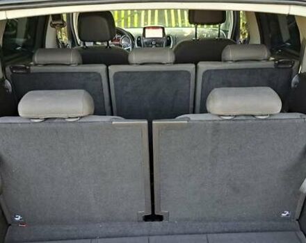 Черный Опель Zafira Tourer, объемом двигателя 1.96 л и пробегом 260 тыс. км за 10700 $, фото 24 на Automoto.ua