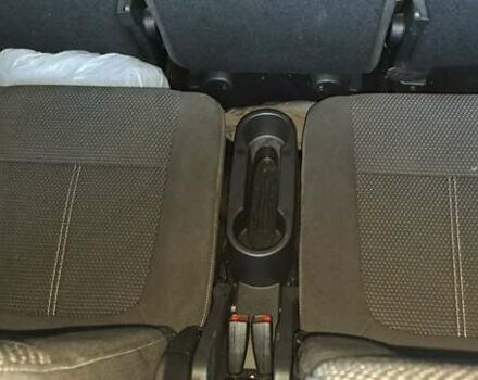 Черный Опель Zafira Tourer, объемом двигателя 1.96 л и пробегом 260 тыс. км за 10700 $, фото 22 на Automoto.ua